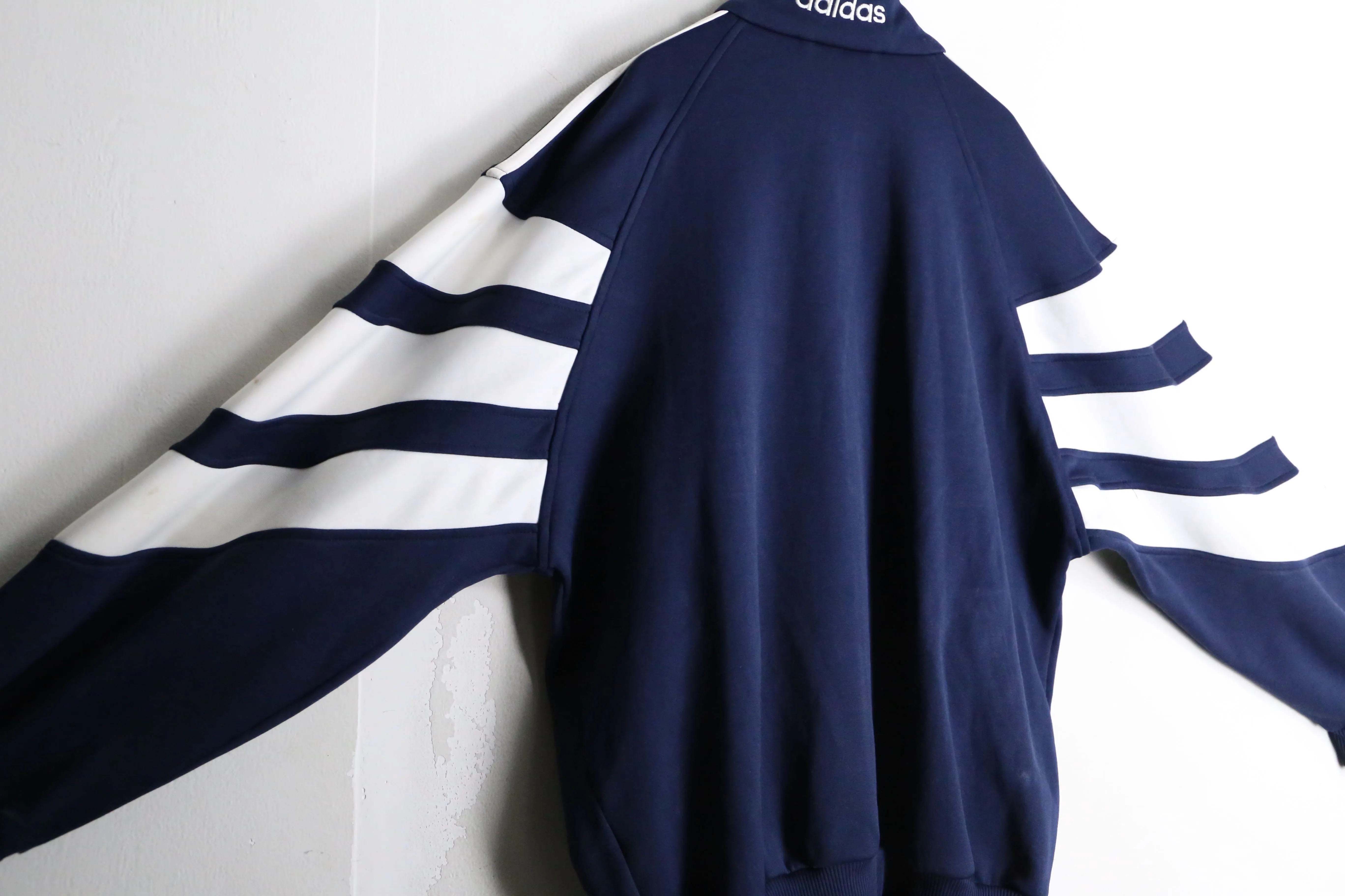90’s “adidas” navy × white track jacket